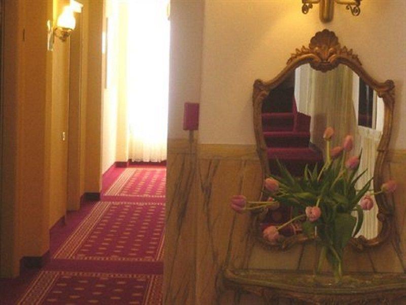 Hotel Byron Venedigs Lido Eksteriør billede